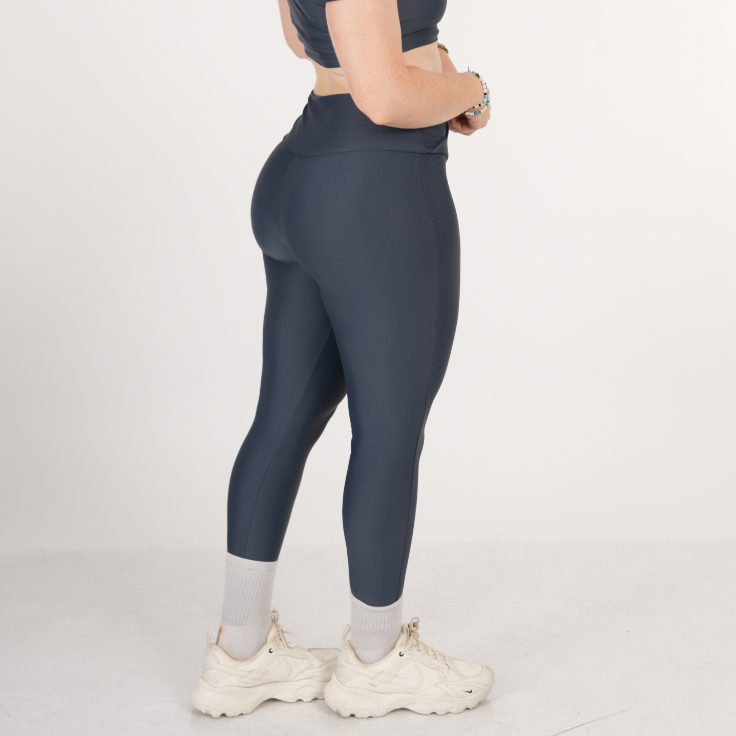 T-SHIRT HOODIE & SHORTS SET - BLACK