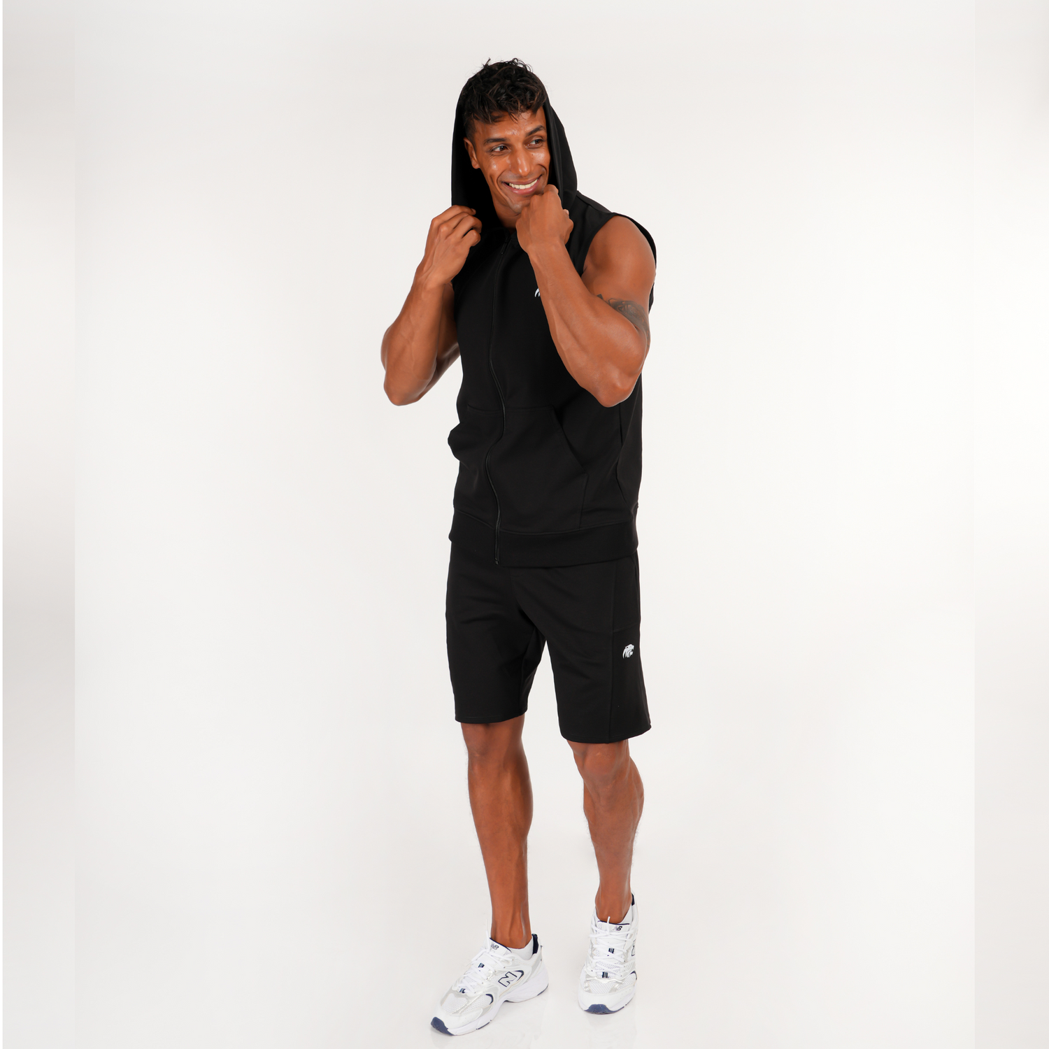 SLEEVELESS HOODIE  TIGERZ