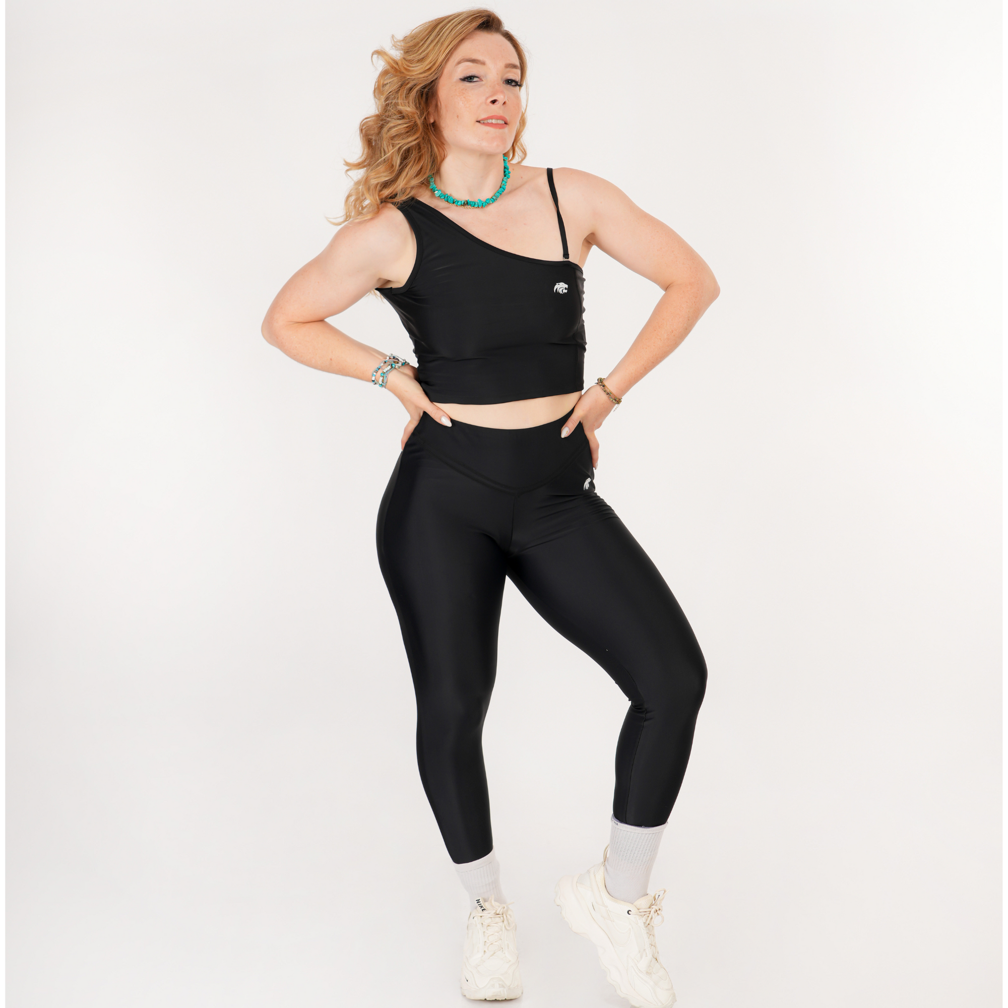 T-SHIRT HOODIE &amp;amp; SHORTS SET - BLACK